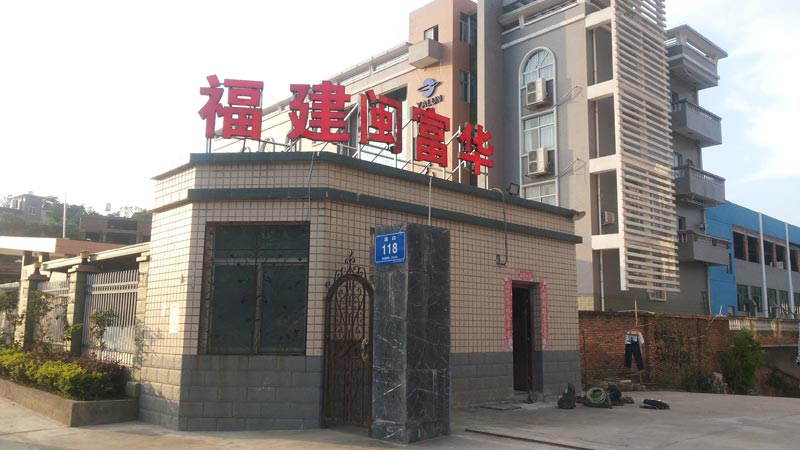 �����}���A����